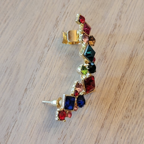 🔥LAST ONE🔥 Multicolor Jeweled Climbing Ear Cuff, unisex - Picture 9 of 9